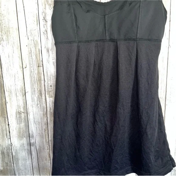 Lululemon Debut Tank - Picture 3 of 5